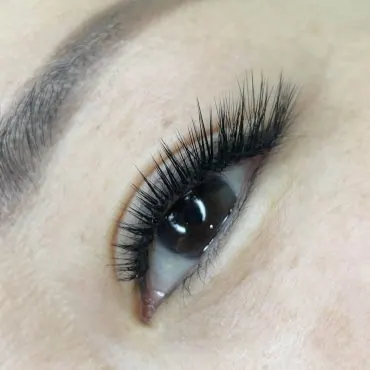 Hybrid Lash Extensions Sydney
