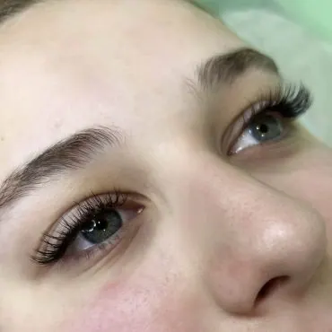 Hybrid Lash Extensions Sydney